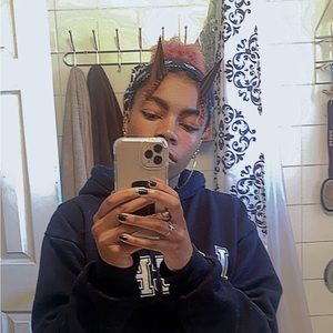 Meet your Posher, Sasha